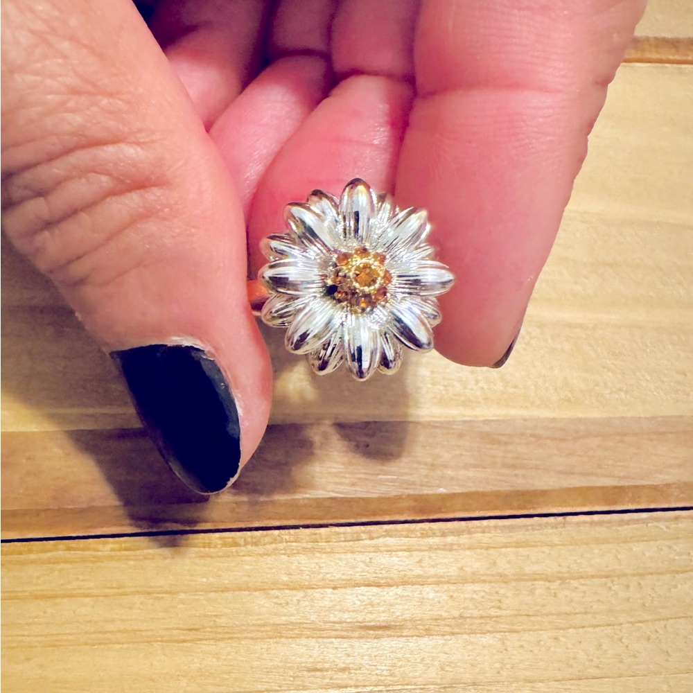 0024 Sunflower fashion ring size 7
